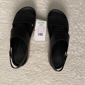 Crocs Brooklyn Low Wedge Platform Sandal. Size 8